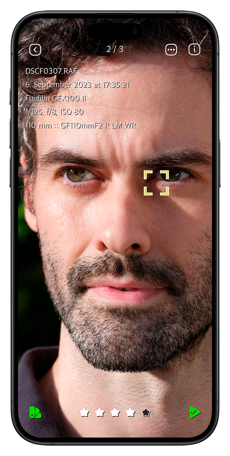 O PhotoPicker mostra os pontos de foco e os metadados EXIF de uma foto RAW em um iPhone